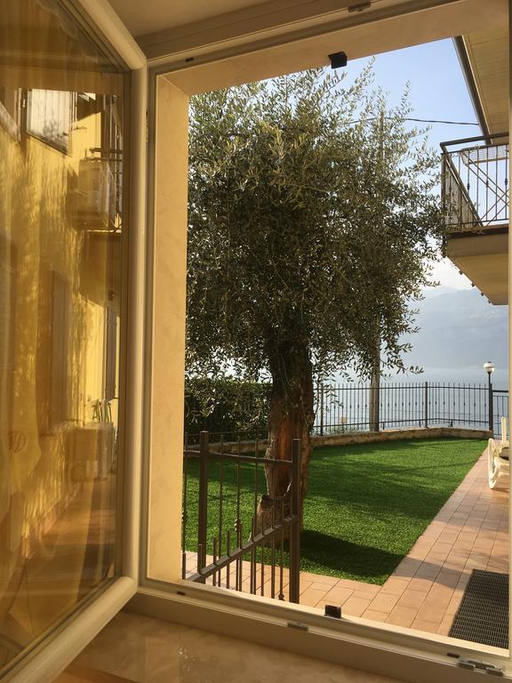 Mary Apartments Brenzone sul Garda Luaran gambar
