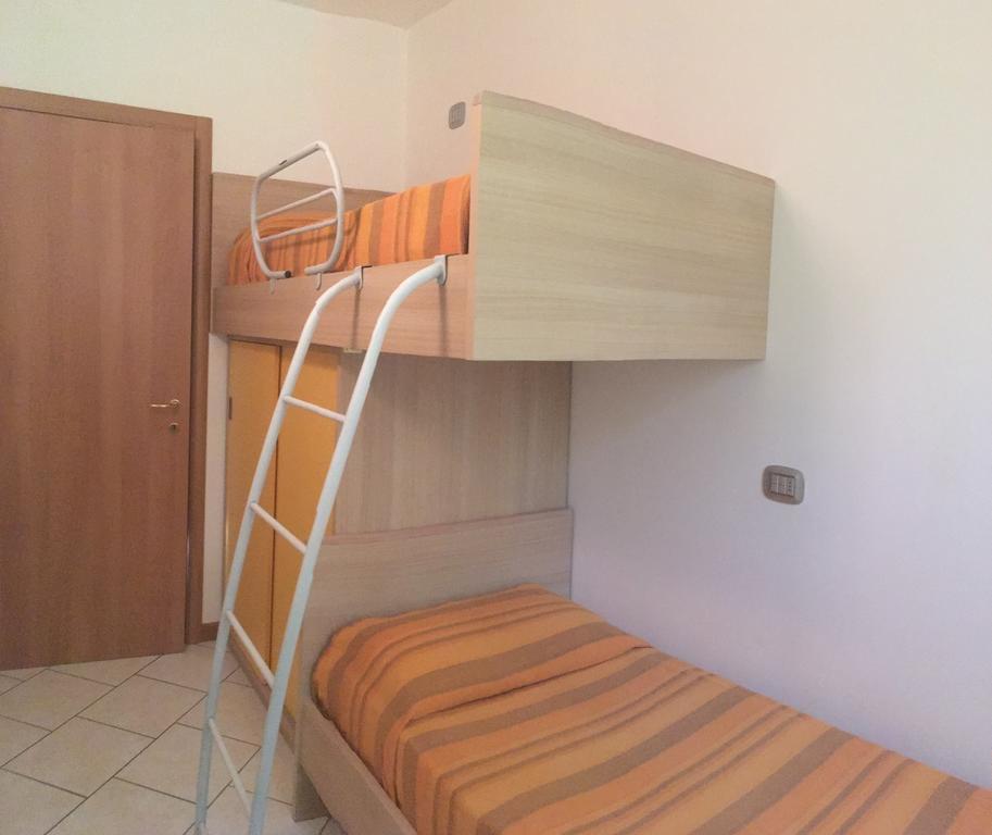 Mary Apartments Brenzone sul Garda Luaran gambar